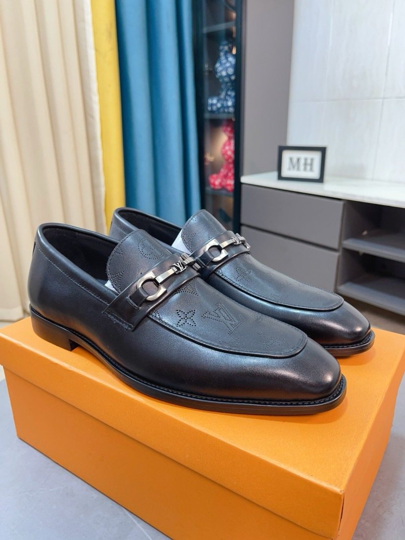 Louis Vuitton Black Metal-Bit Loafers - Low Heel